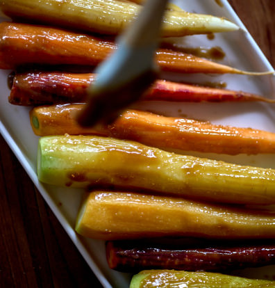 Des carottes rôties à la mode estivale