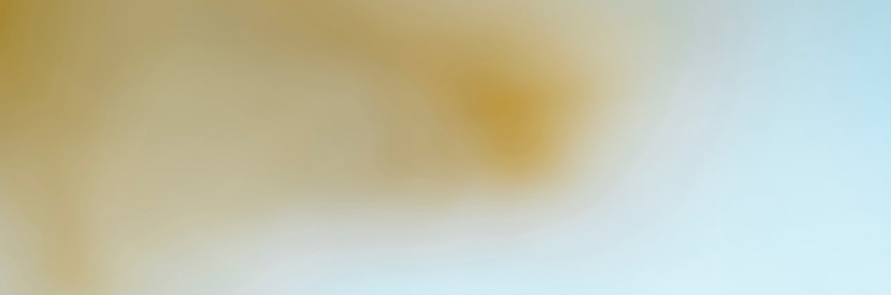 Visuel fond beige avec packaging contour des yeux Neura&eacute;